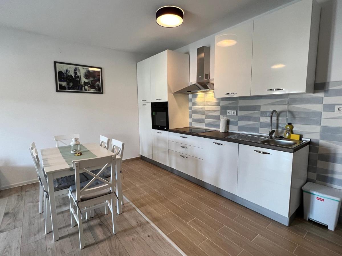 Kaala Apartments Supetarska Draga Ngoại thất bức ảnh
